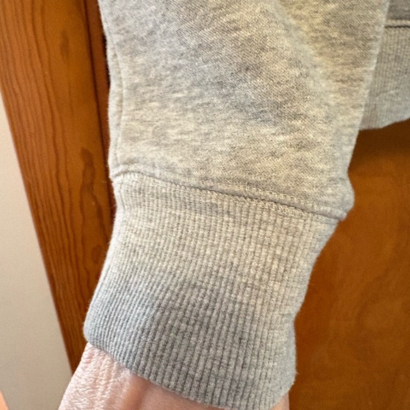 UGG Heather Gray Top with Soft Pink Logo - Picture 4 of 9